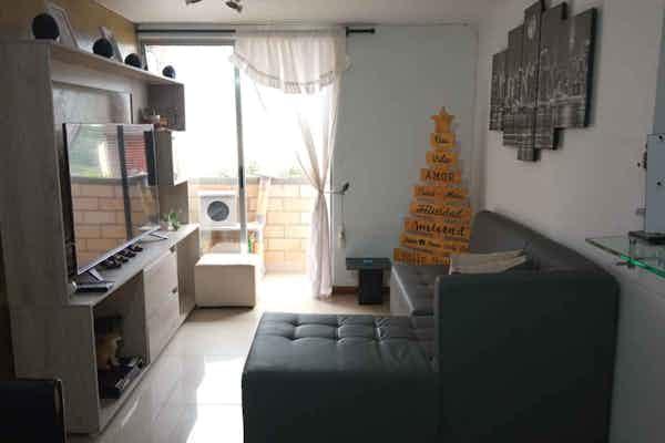 Picture of VICO Habitación privada av80 pilarica, an apartment and co-living space